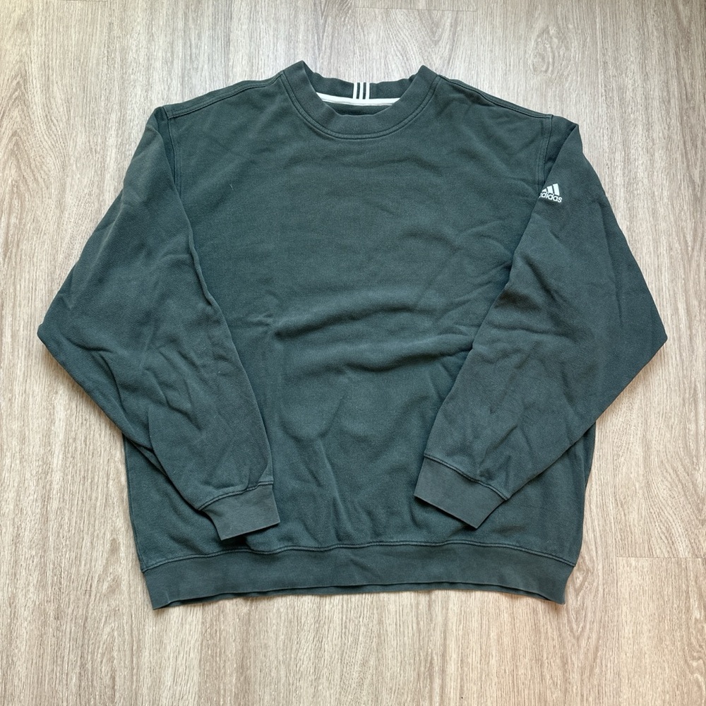 Vintage adidas crewneck sweatshirt